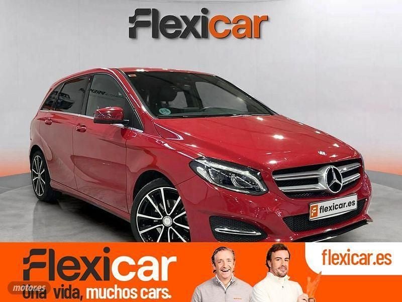 Usado Mercedes B200 136 CV (100 kW) 2017 Rojo Monovolumen