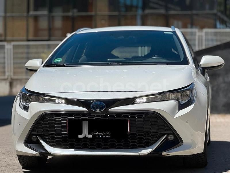 Usado Toyota Corolla Business Edition 122 CV (89 kW) 2021 Blanco Familiar
