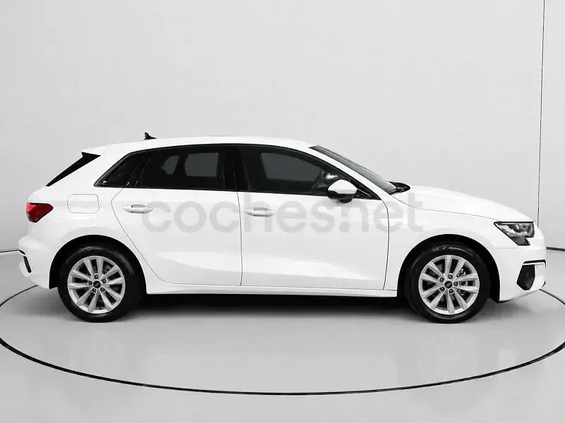 Usado Audi A3 116 CV (85 kW) 2024 Blanco Berlina