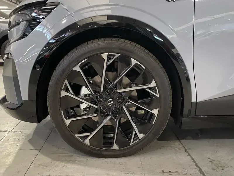 Nuevo Renault Mégane Esprit Alpine 161 kW (219 CV) 2025 Gris Berlina