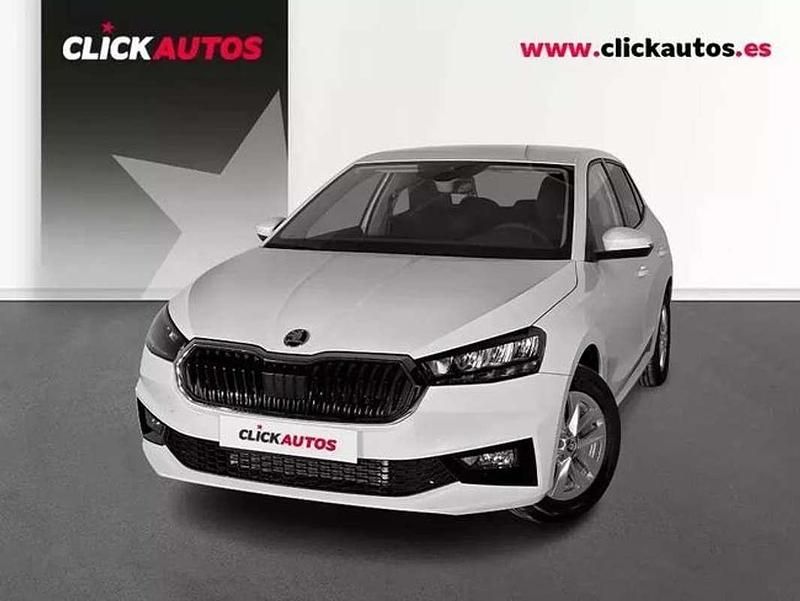 Usado Skoda Fabia Selection 116 CV (85 kW) 2025 Blanco Utilitario