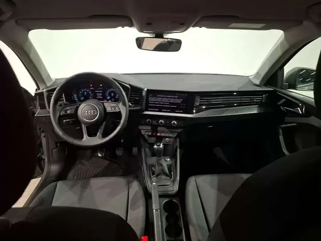 Usado Audi A1 Sportback 95 CV (69 kW) 2026 Gris Utilitario