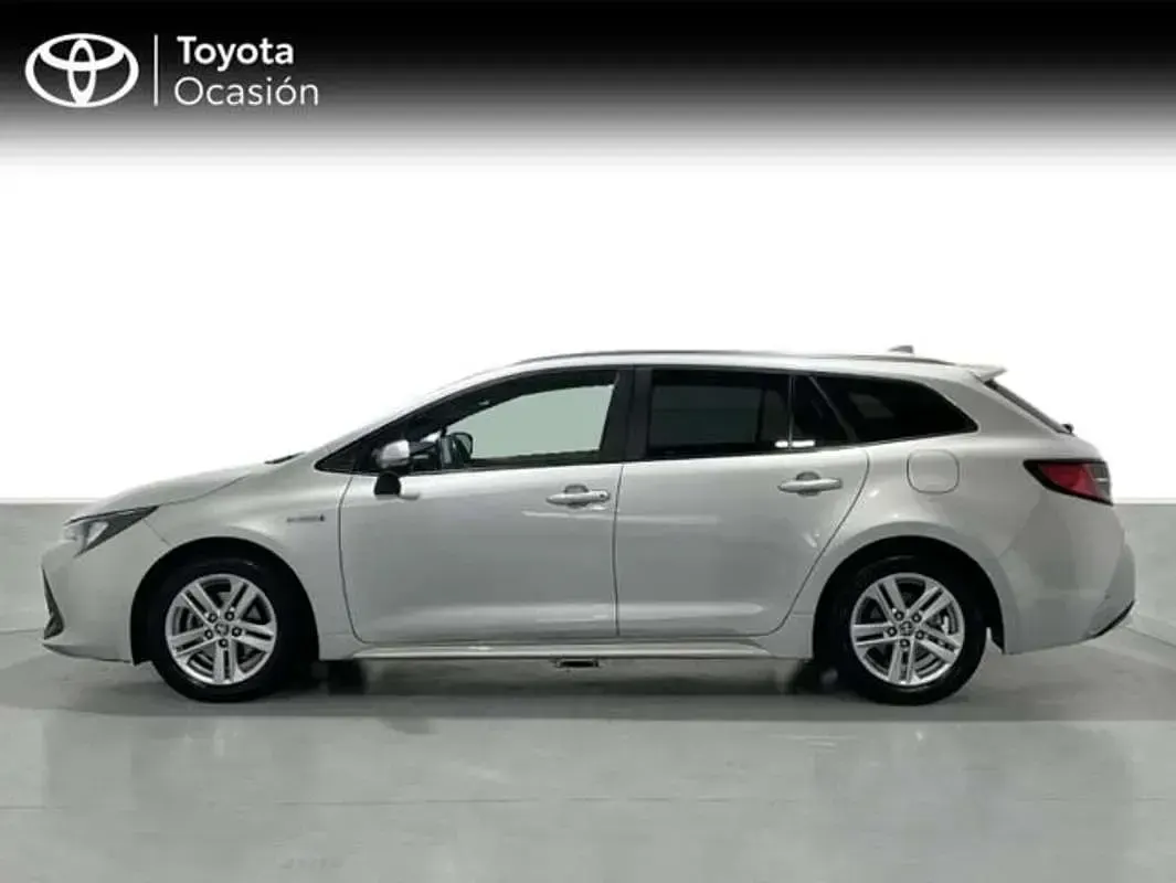 Usado Toyota Corolla Active 122 CV (89 kW) 2021 Gris Utilitario