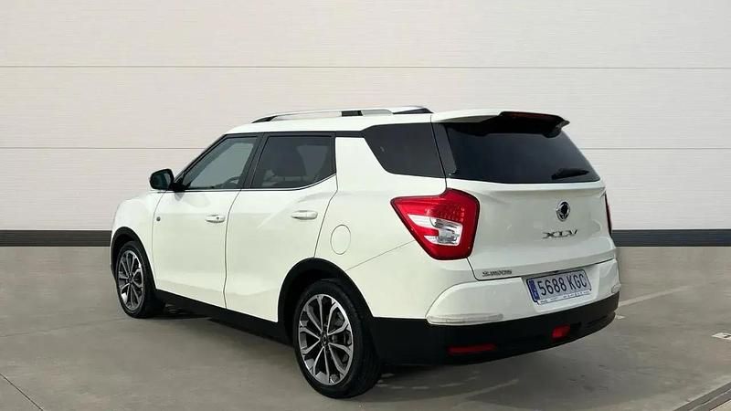 Usado SsangYong XLV 115 CV (84 kW) 2017 Blanco SUV