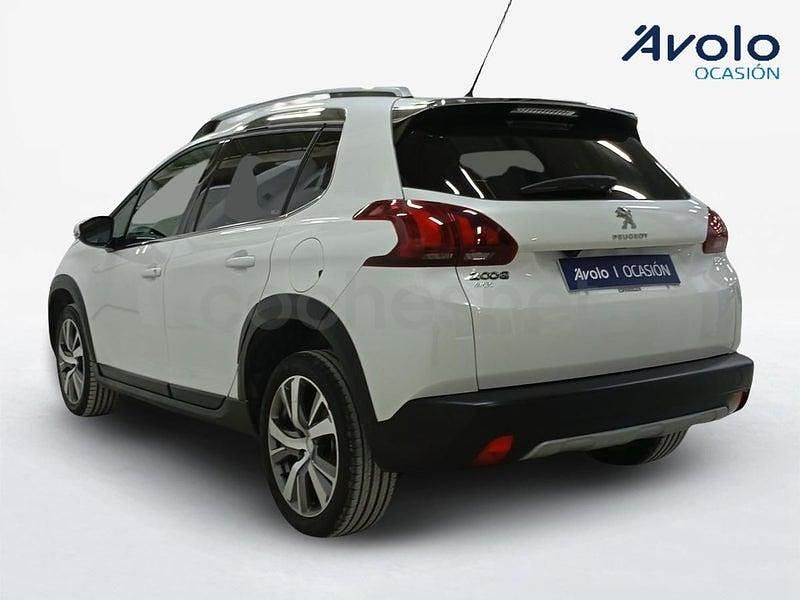 Usado Peugeot 2008 Allure 100 CV (73 kW) 2019 Blanco SUV