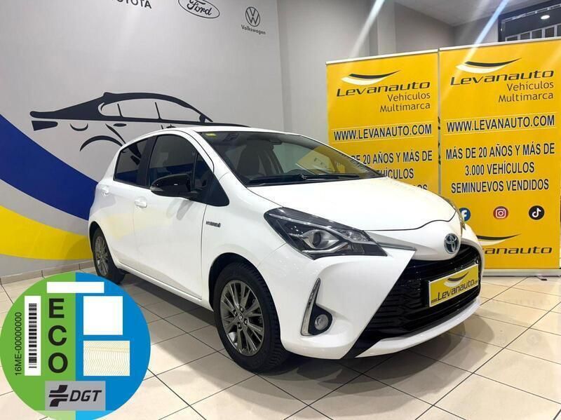 Blanco Usado 2020 Toyota Yaris Hybrid Active | 17.900 € (Precio justo) - Imagen 1/4