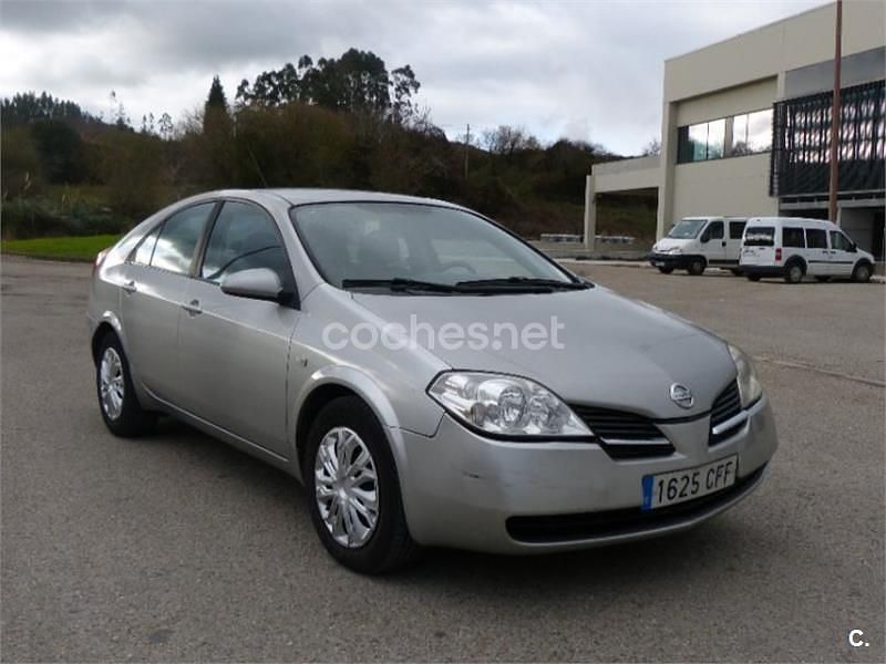 Gris / plata Usado 2003 Nissan Primera Acenta Berlina | 2490 € (Precio justo) - Imagen 1/4