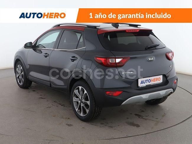 Usado Kia Stonic 101 CV (74 kW) 2019 Gris SUV