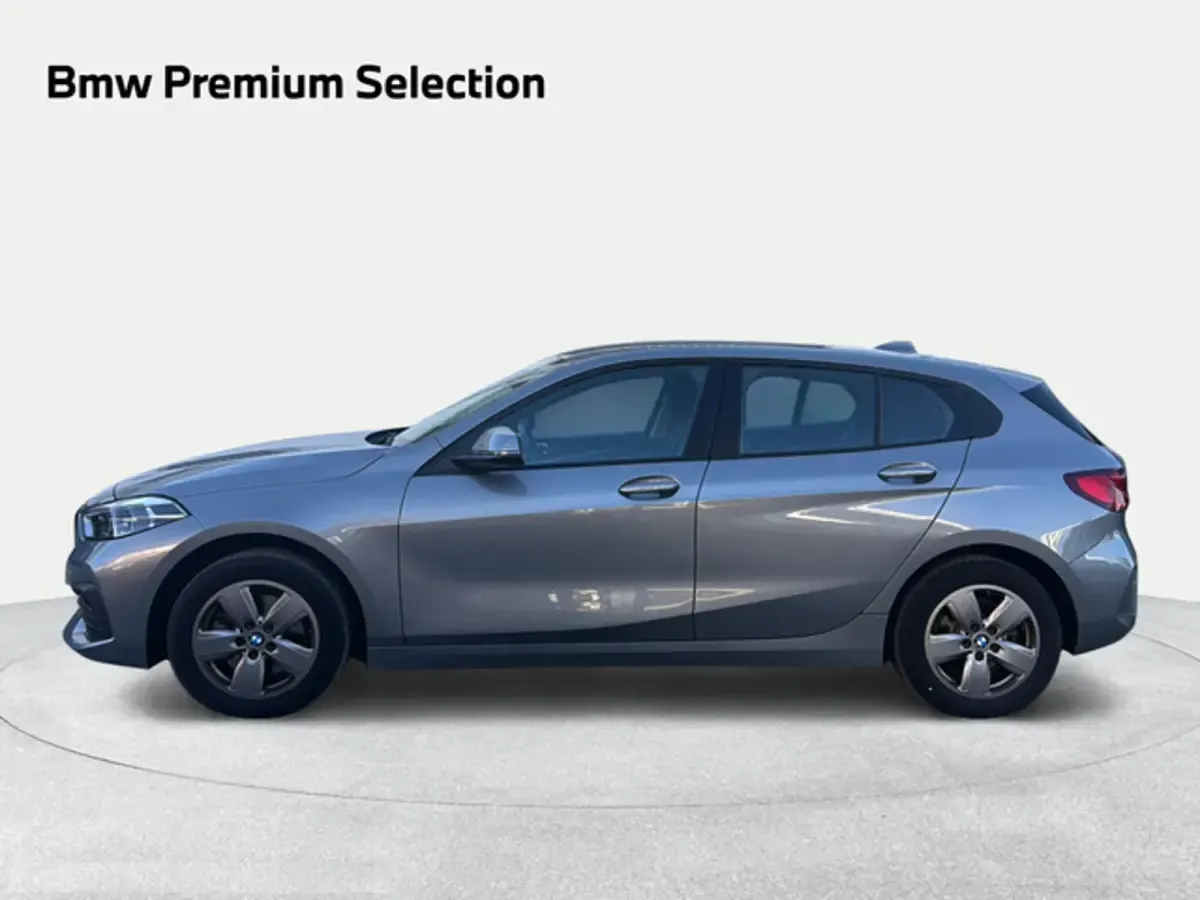 Usado BMW 116 116 CV (85 kW) 2023 Gris Utilitario