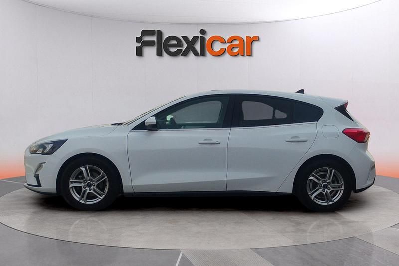 Usado Ford Focus Trend 120 CV (88 kW) 2021 Blanco Utilitario