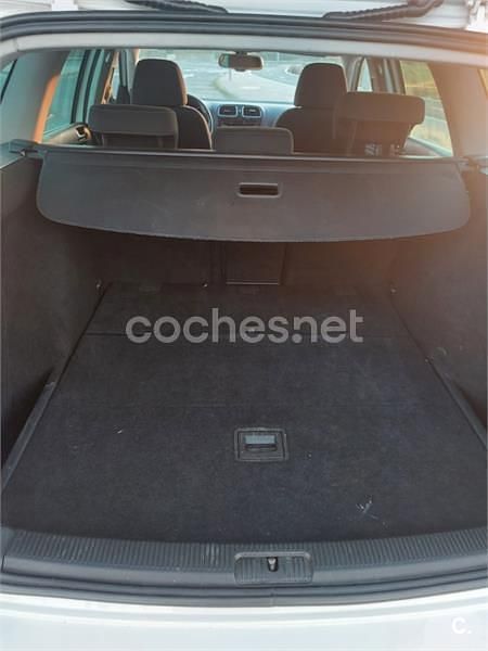 Usado VW Golf VII Advance 105 CV (77 kW) 2012 Blanco Familiar