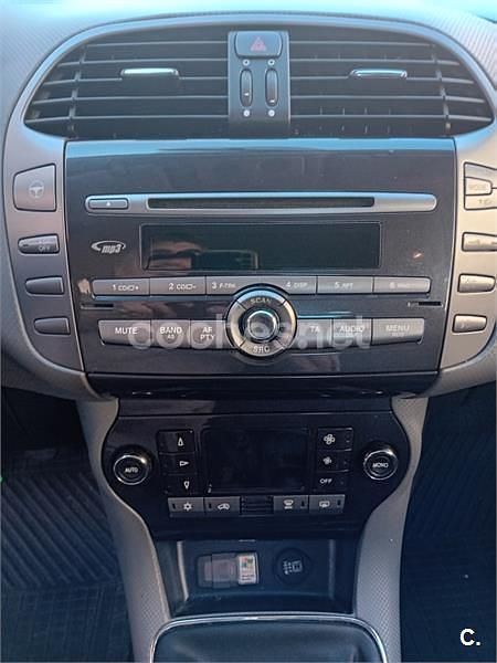 Usado Fiat Bravo Dynamic 105 CV (77 kW) 2010 Blanco Utilitario