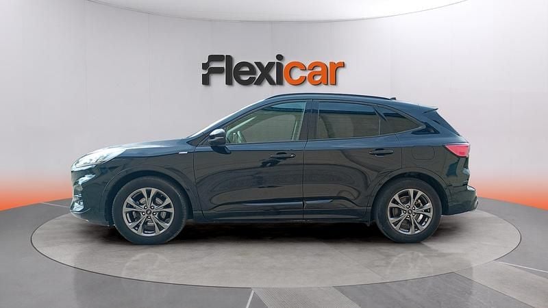 Usado Ford Kuga ST-Line 150 CV (110 kW) 2022 Negro SUV