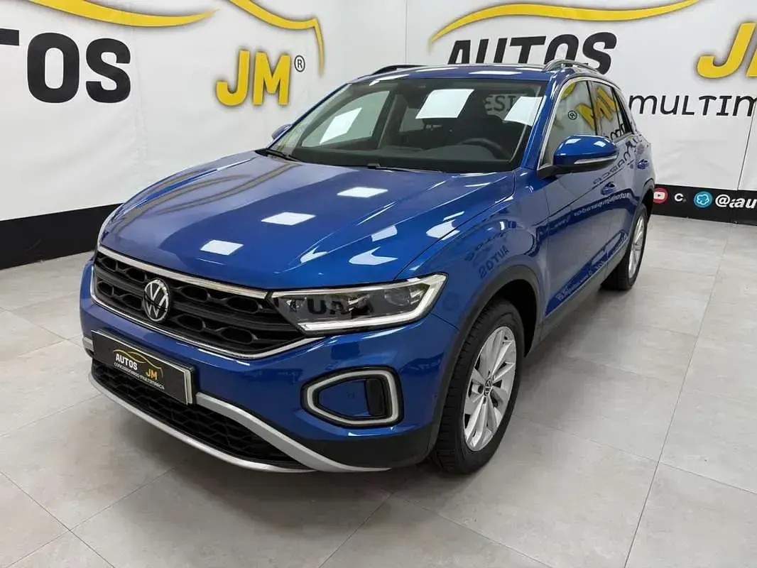 Usado VW T-Roc Life 150 CV (110 kW) 2024 Azul SUV