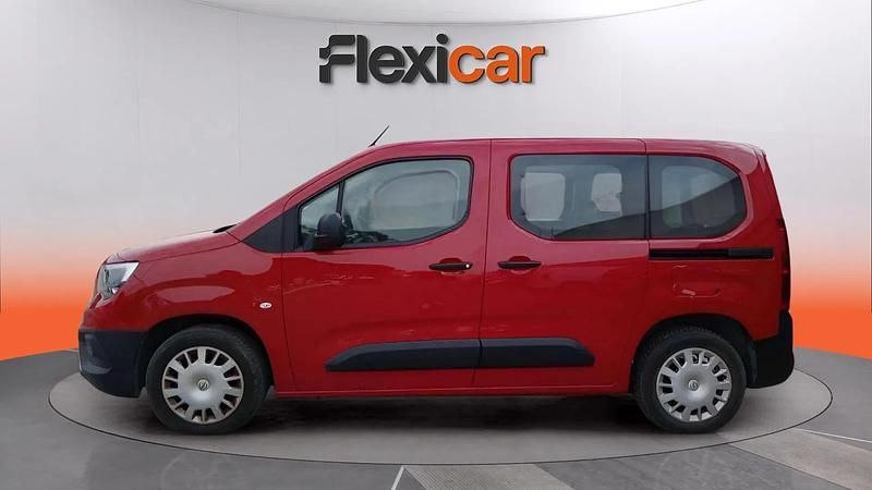 Usado Opel Combo Edition+ 131 HP (96 kW) 2021 Vermelho Monovolume