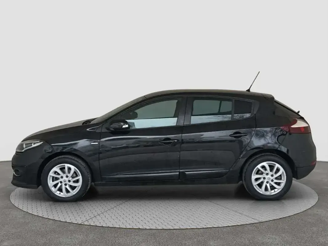 Usado Renault Mégane LIMITED 116 CV (85 kW) 2015 Negro Utilitario