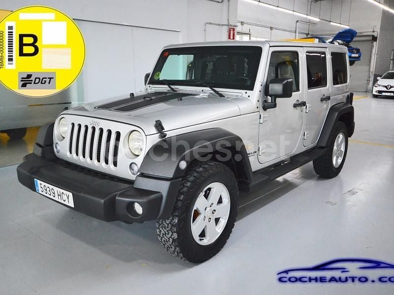 Käytetty Jeep Wrangler Unlimited Sahara 200 HP (147 kW) 2011 Harmaa Katumaasturi