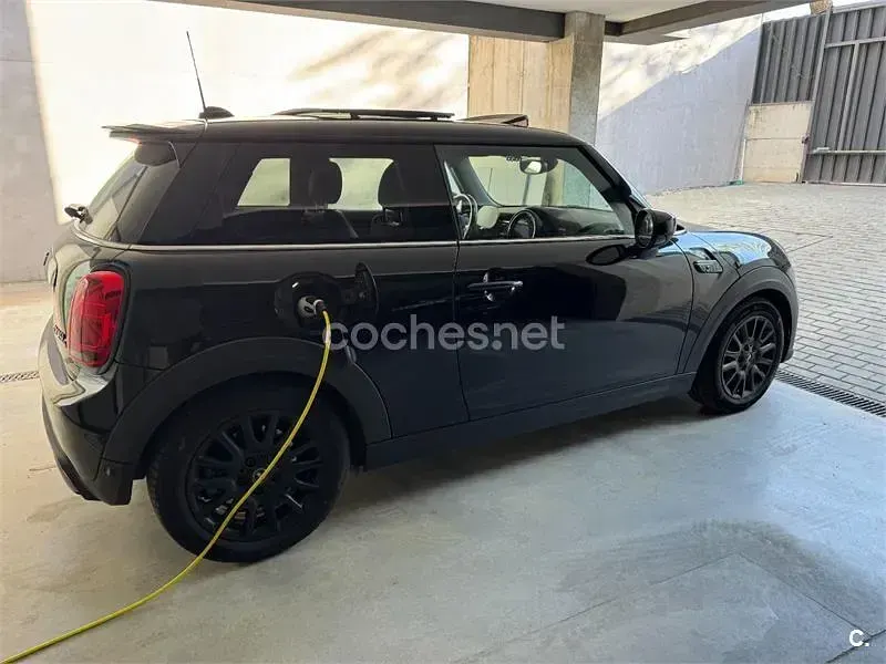 Usado Mini Cooper SE 135 kW (184 CV) 2021 Eléctrico Utilitario