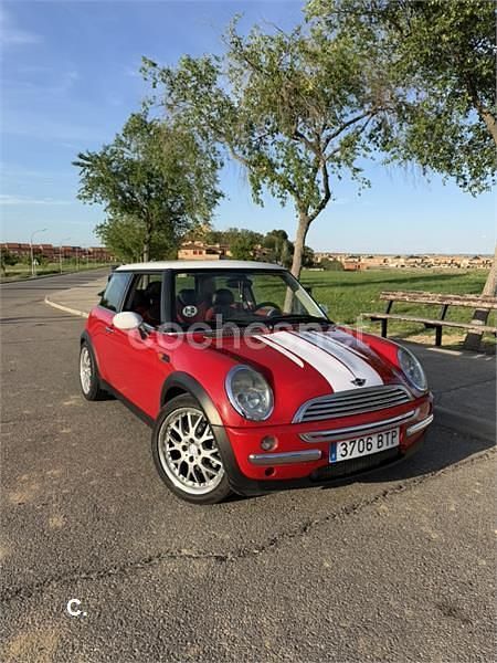 Usado Mini Cooper 115 CV (84 kW) 2002 Rojo Utilitario