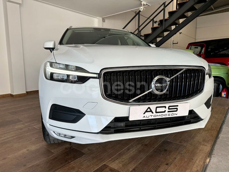 Usado Volvo XC60 Momentum 197 CV (144 kW) 2021 Blanco SUV