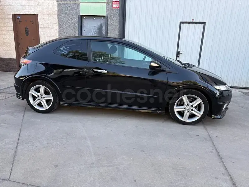 Usado Honda Civic Type S 140 CV (102 kW) 2008 Negro Berlina