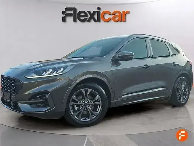 Usado Ford Kuga ST-Line 120 CV (88 kW) 2024 Gris SUV