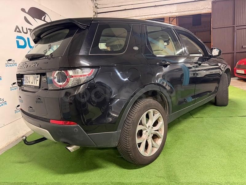 Usado Land Rover Discovery Sport HSE Luxury 180 CV (132 kW) 2017 Negro SUV
