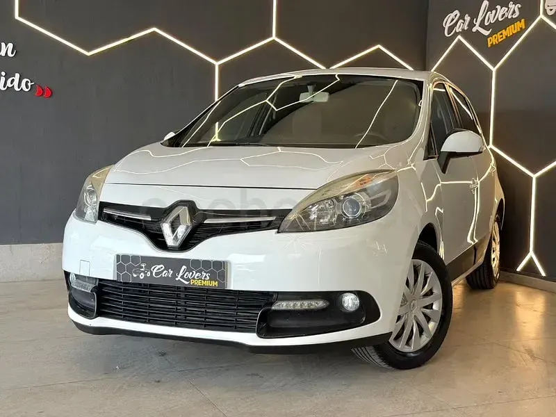 Usado Renault Scénic Bose Edition 130 CV (95 kW) 2014 Blanco Monovolumen
