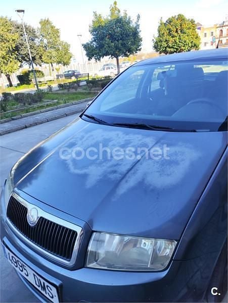 Usado Skoda Fabia Classic 64 CV (47 kW) 2005 Verde Berlina