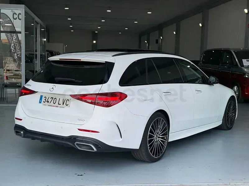 Usado Mercedes C220 200 CV (147 kW) 2021 Blanco Familiar