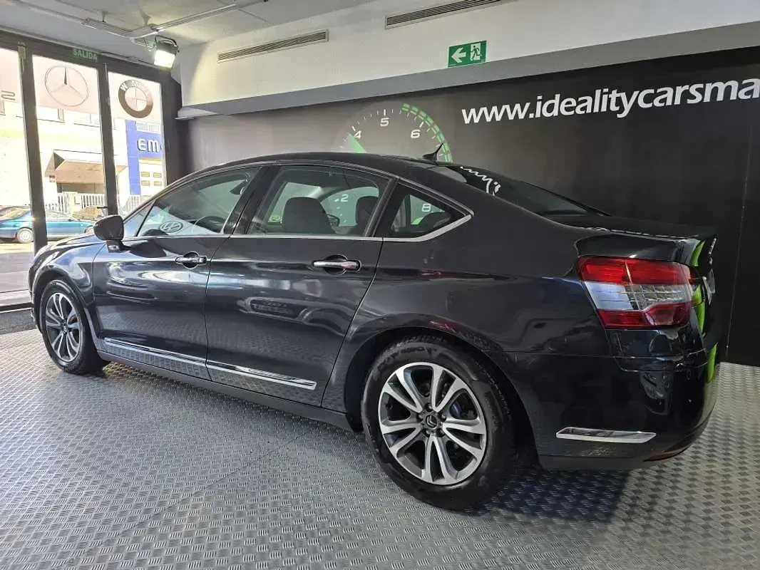 Usado Citroën C5 Feel 179 CV (131 kW) 2017 Negro Berlina