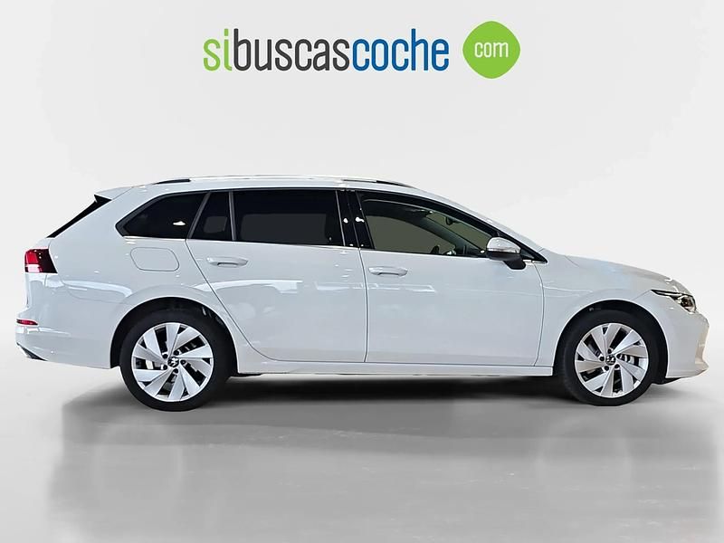 Usado VW Golf VIII Style 150 CV (110 kW) 2024 Blanco Familiar