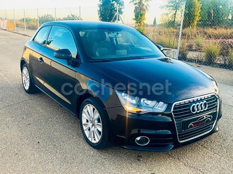 Usado Audi A1 Ambition 105 CV (77 kW) 2011 Negro Berlina