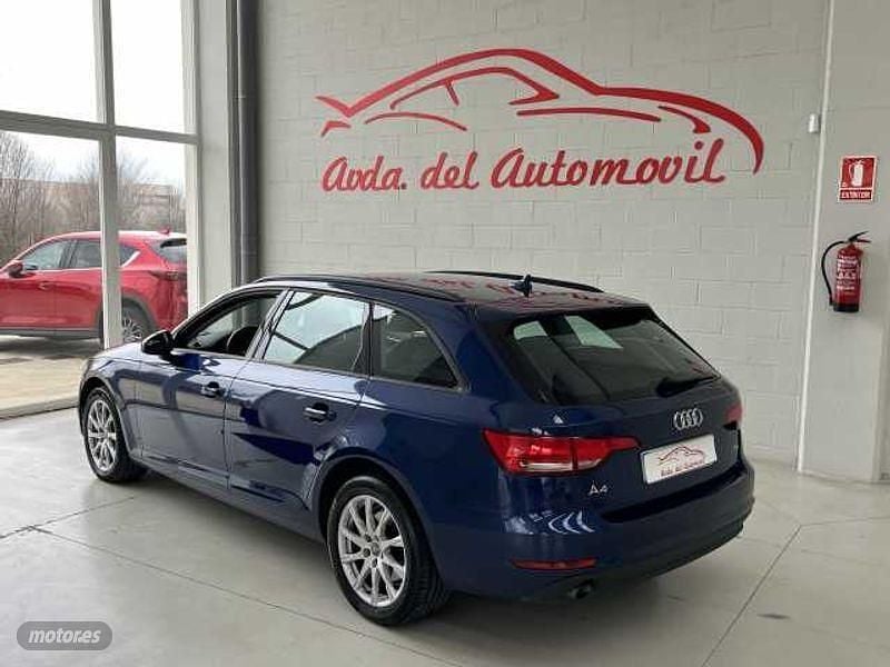Usado Audi A4 Advanced 150 CV (110 kW) 2018 Azul Familiar