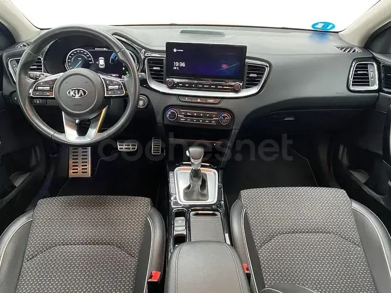 Usado Kia XCeed 141 CV (103 kW) 2021 Rojo SUV