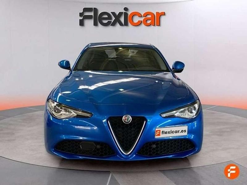 Usado Alfa Romeo Giulia Executive 190 CV (139 kW) 2020 Azul Berlina