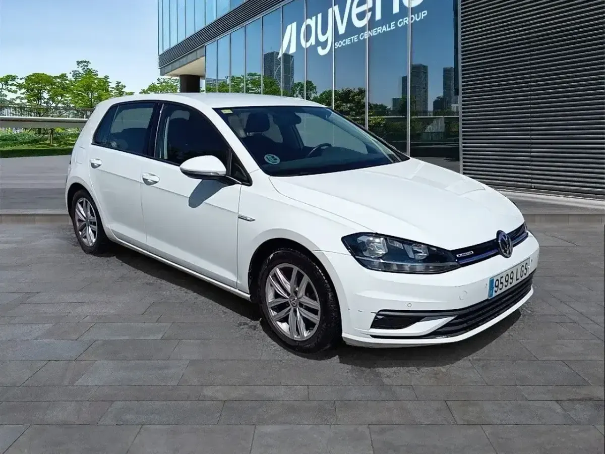 Usado VW Golf VIII Edition 131 CV (96 kW) 2020 Blanco Utilitario
