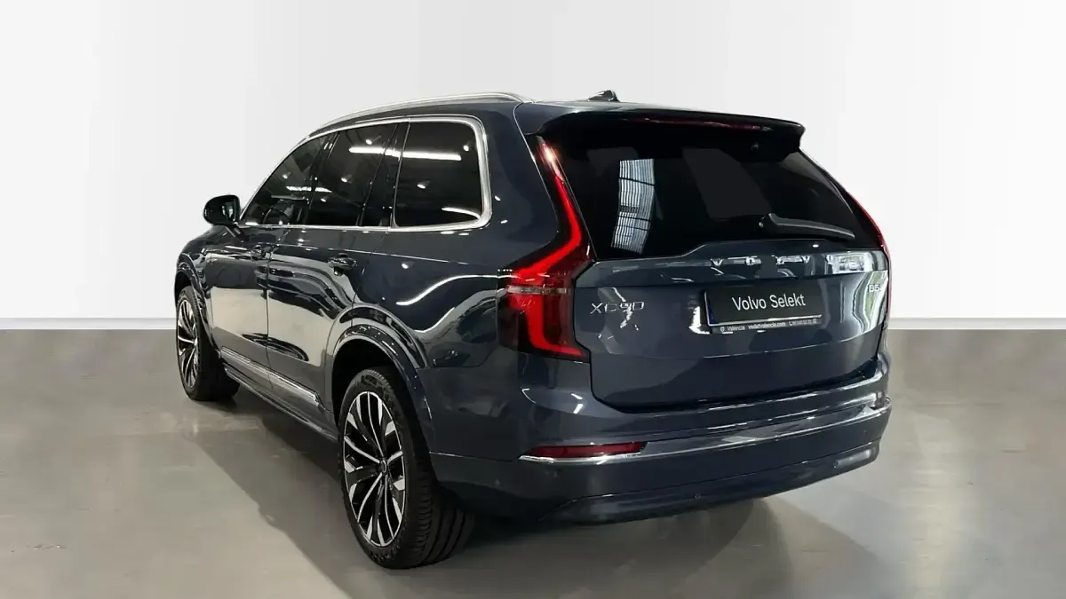 Usado Volvo XC60 Plus 250 CV (183 kW) 2025 Azul SUV