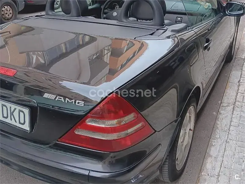 Usado Mercedes SLK200 163 CV (119 kW) 2004 Negro Descapotable