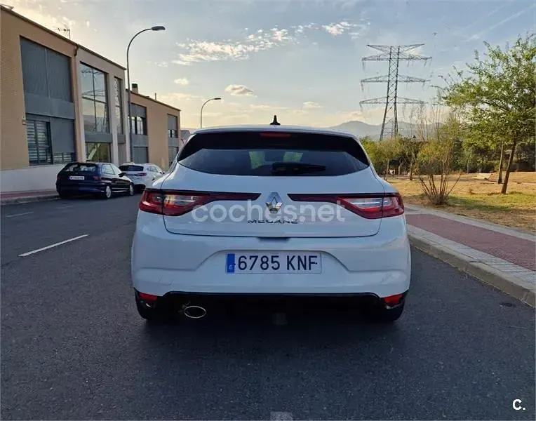 Usado Renault Mégane GT Line GT-Line 130 CV (95 kW) 2018 Blanco Berlina