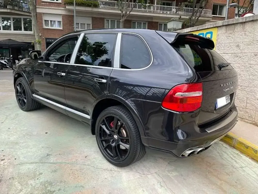 Usado Porsche Cayenne Turbo 500 CV (367 kW) 2007 Negro SUV
