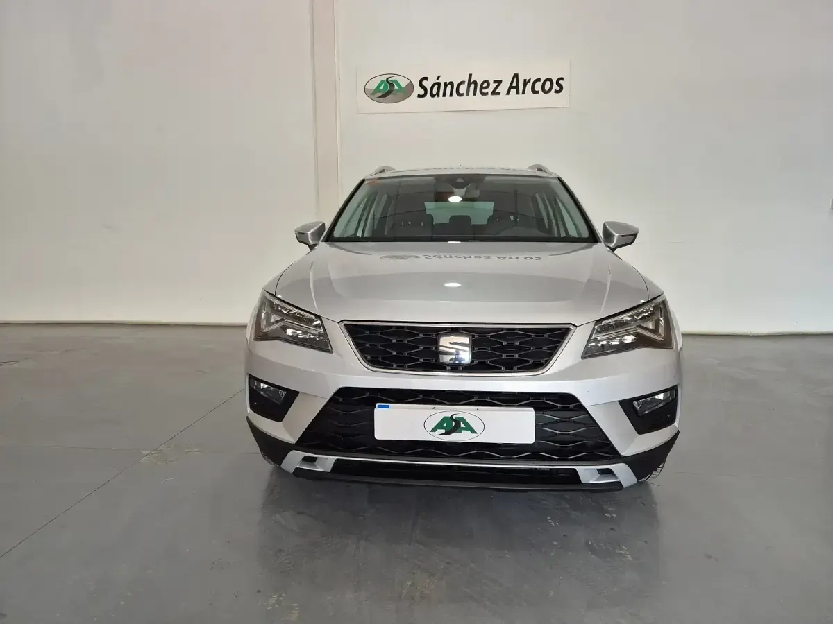 Usado Seat Ateca Style 150 CV (110 kW) 2022 Gris SUV