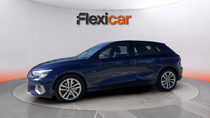 Usado Audi A3 Premium 110 CV (80 kW) 2021 Azul Berlina