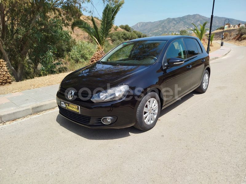 Negro Usado 2011 VW Golf VI Advance Berlina | 6999 € (Buen precio) - Imagen 1/4