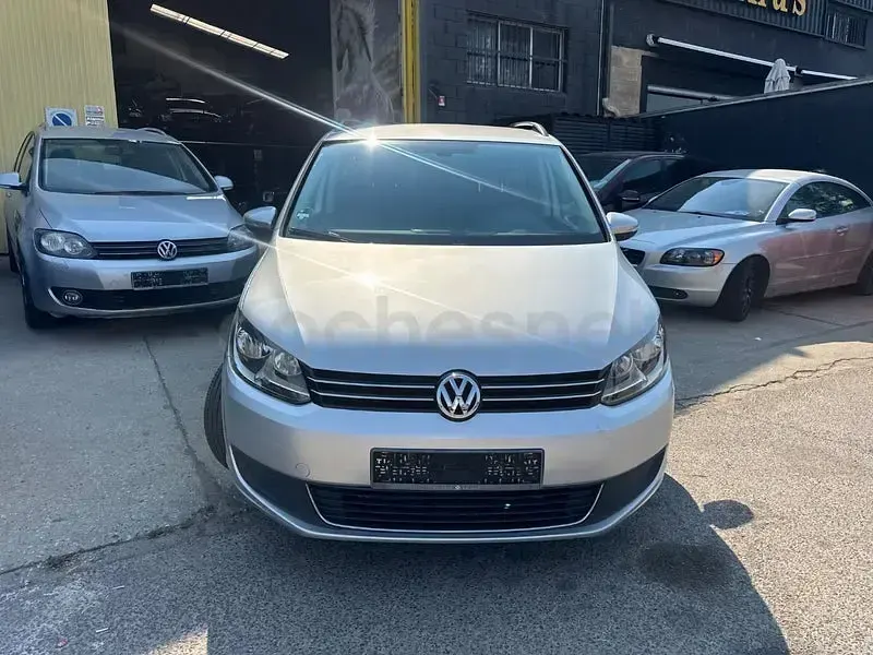 Usado VW Touran Advance 140 CV (102 kW) 2012 Gris / plata Monovolumen
