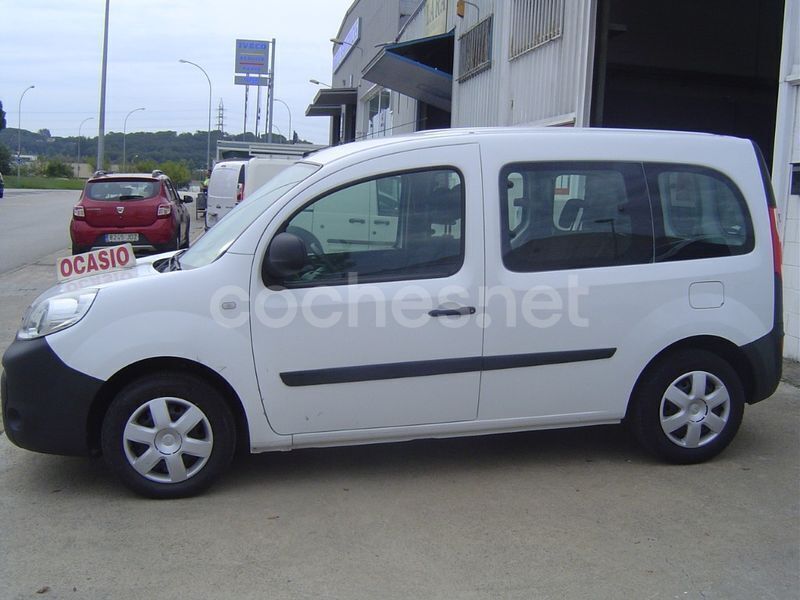 Usado Renault Kangoo 75 CV (55 kW) 2019 Blanco Monovolumen