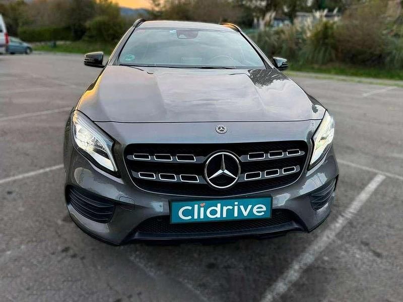 Usado Mercedes GLA220 190 CV (139 kW) 2019 Gris SUV