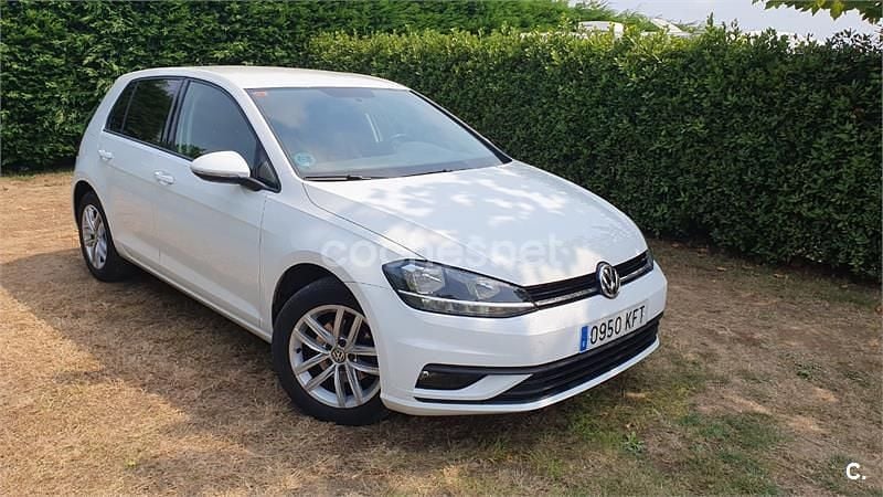 Blanco Usado 2017 VW Golf VII Edition Familiar | 14.900 € (Un poco caro) - Imagen 1/4