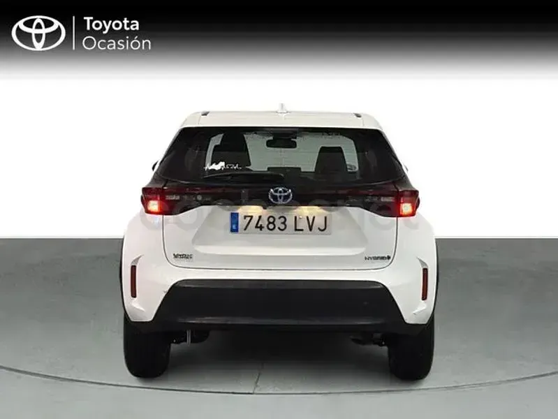 Usado Toyota Yaris Cross Business Edition 116 CV (85 kW) 2021 Blanco SUV