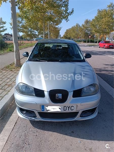 Gris / plata Usado 2006 Seat Ibiza Reference Berlina | 2690 € (Buen precio) - Imagen 1/4